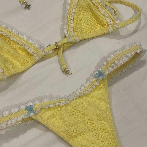 Yellow Lace Trim Bikini Set - Picture 4 of 4